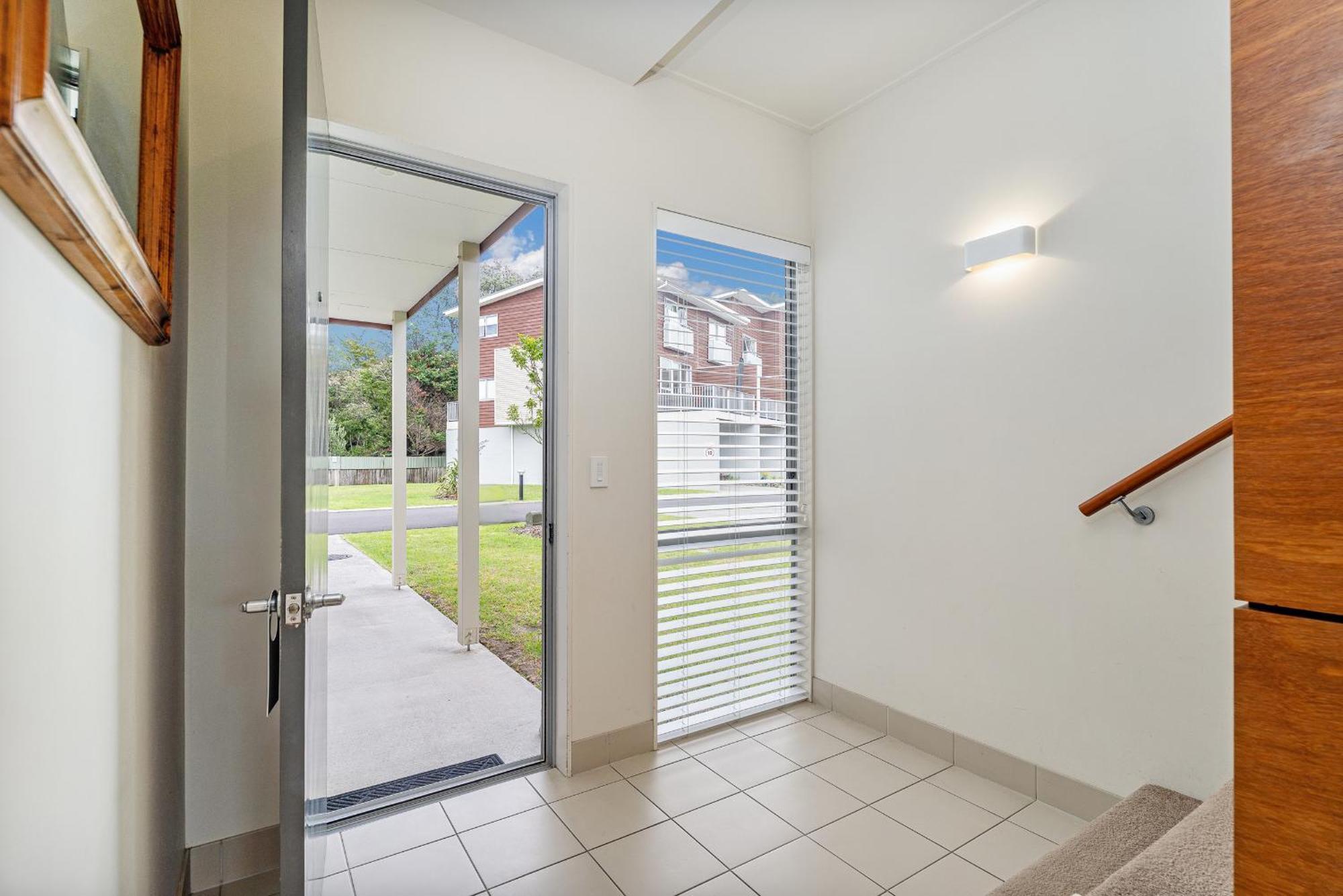 Ocean Serenity Apartments Whitianga Exterior foto